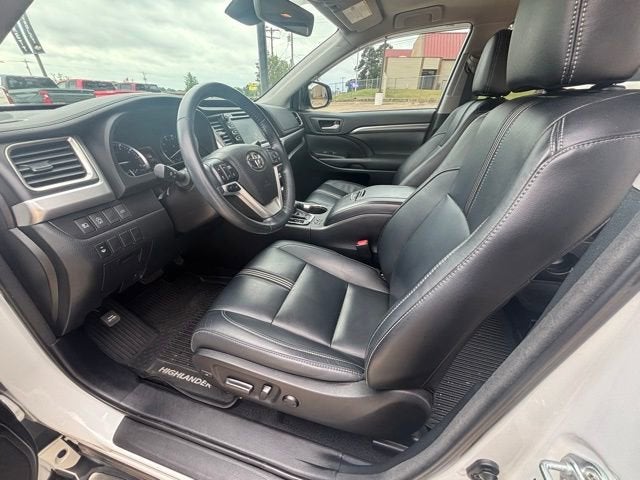 2018 Toyota Highlander SE