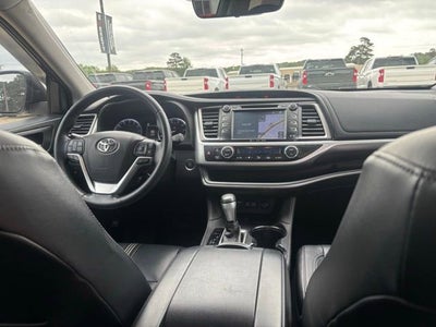2018 Toyota Highlander SE