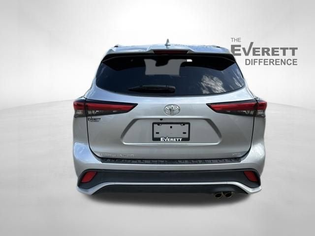 2022 Toyota Highlander XSE