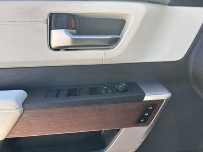 2024 Toyota Sequoia SR5