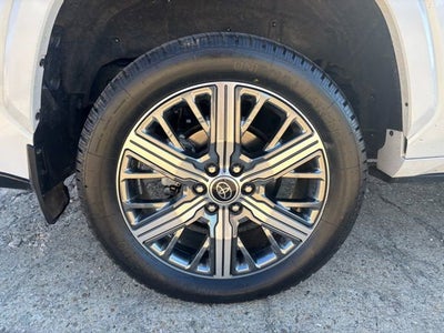 2024 Toyota Sequoia SR5