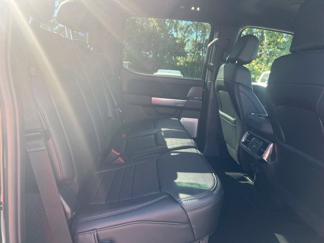 2027 Ford F-250SD Platinum