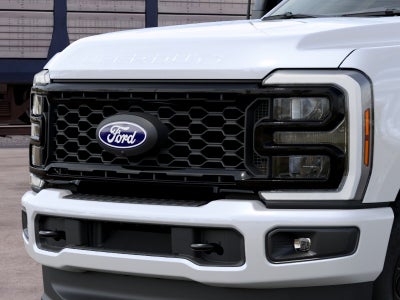 2027 Ford F-350SD Lariat