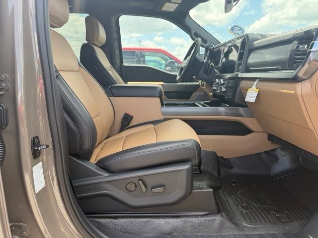 2026 Ford F-350SD Lariat DRW