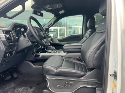 2025 Ford F-150 Platinum