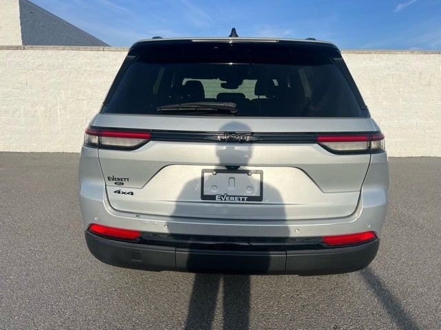 2023 Jeep Grand Cherokee Laredo