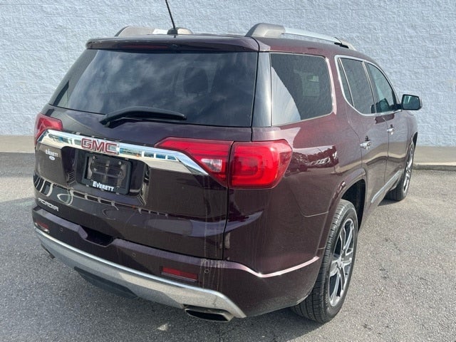 2017 GMC Acadia Denali