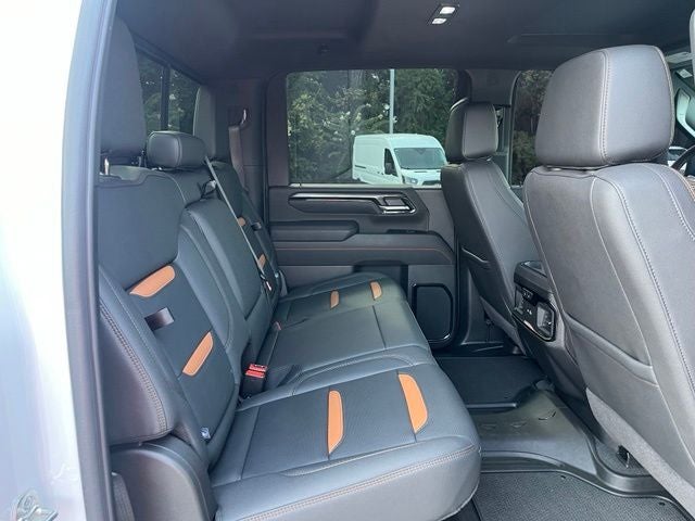 2025 GMC Sierra 2500HD AT4