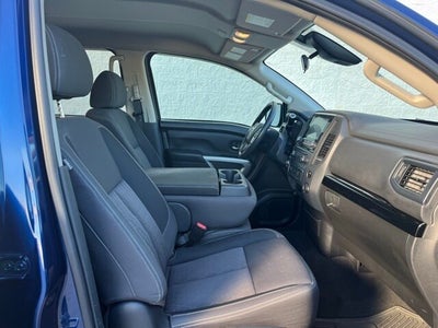 2022 Nissan Titan SV