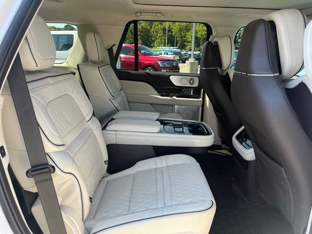 2024 Lincoln Navigator Black Label