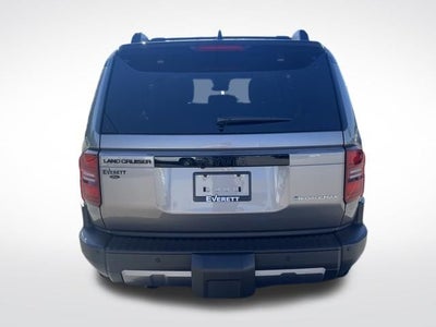 2025 Toyota Land Cruiser Base
