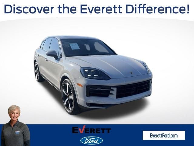 2024 Porsche Cayenne Base