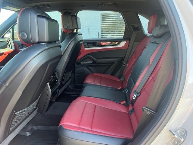 2024 Porsche Cayenne Base