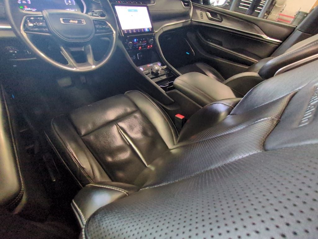 2022 Jeep Grand Cherokee Overland