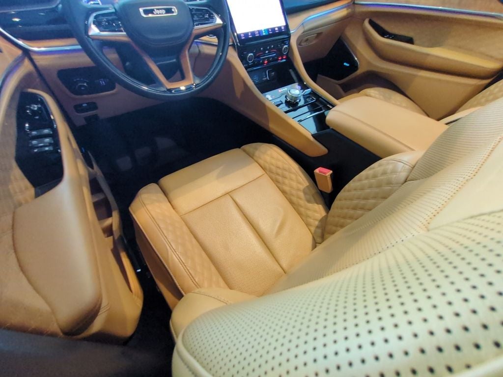 2023 Jeep Grand Cherokee L Summit