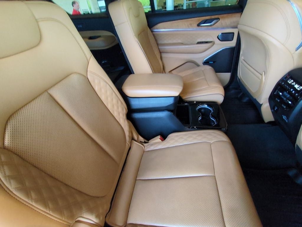 2023 Jeep Grand Cherokee L Summit