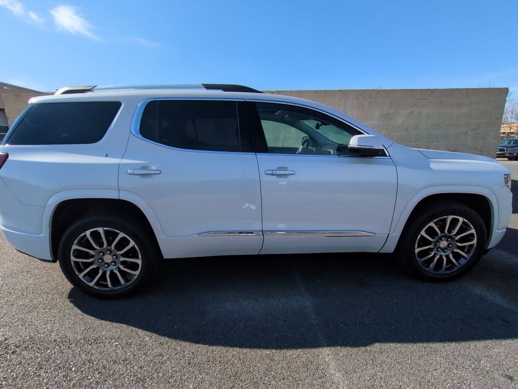 2020 GMC Acadia Denali
