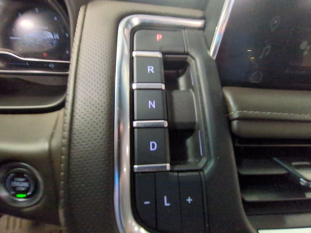 2022 GMC Yukon XL SLT