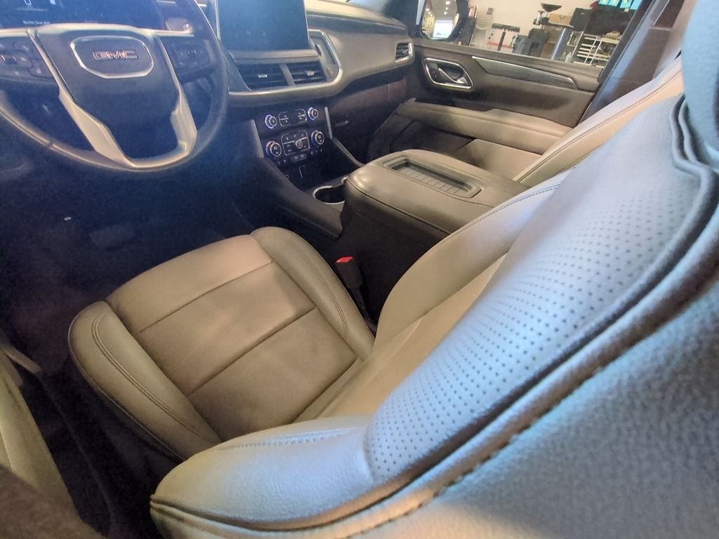 2022 GMC Yukon XL SLT