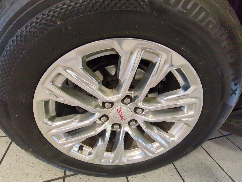 2022 GMC Yukon XL SLT