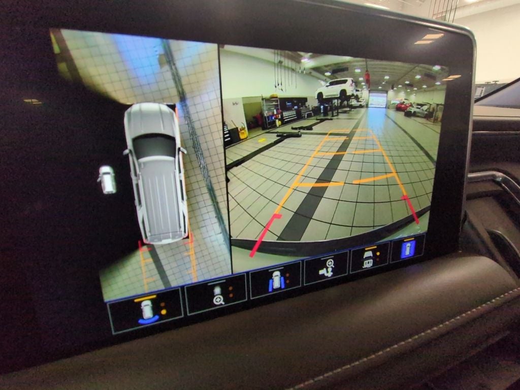 2022 GMC Yukon XL SLT