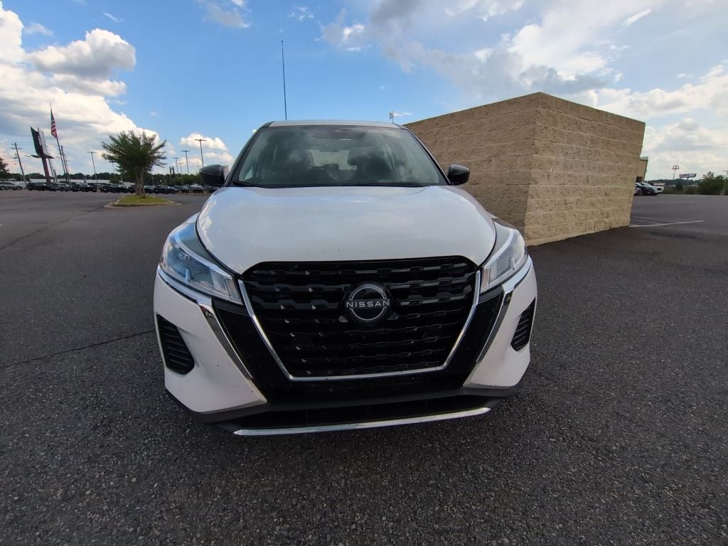2024 Nissan Kicks S