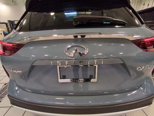 2023 INFINITI QX50 LUXE FWD