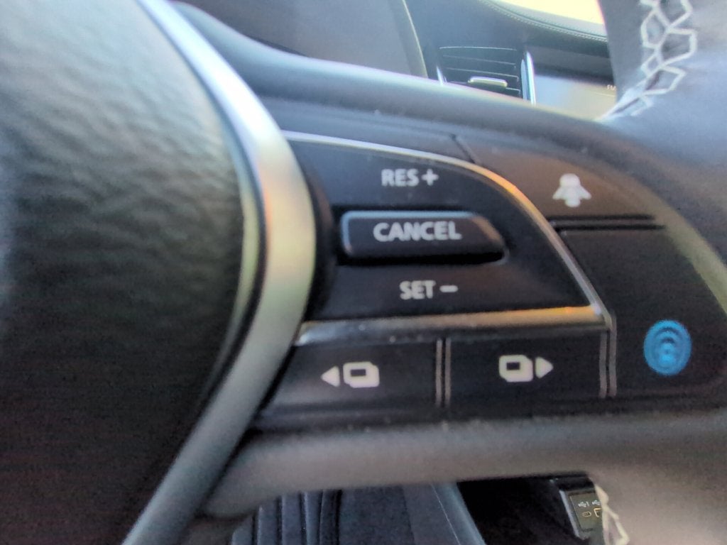 2023 INFINITI QX50 LUXE FWD