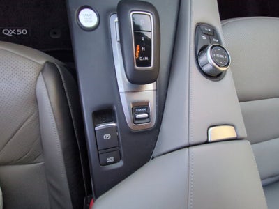 2023 INFINITI QX50 LUXE FWD