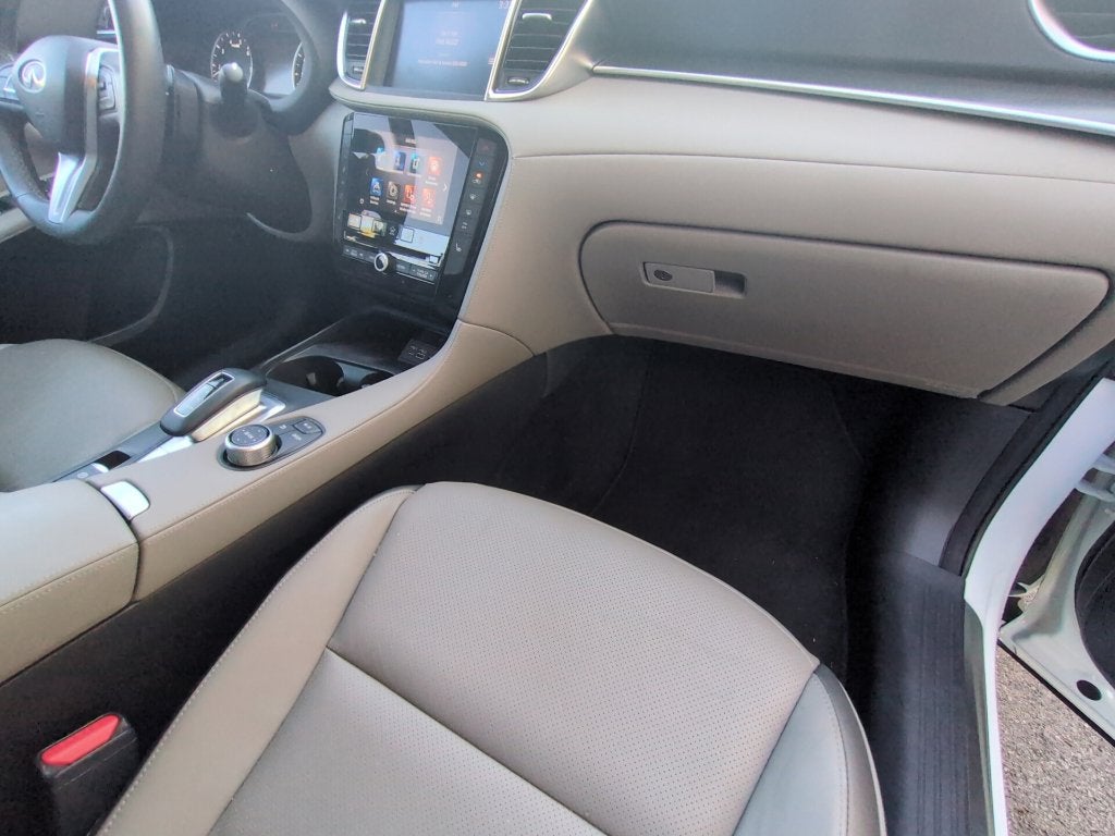 2023 INFINITI QX50 LUXE FWD