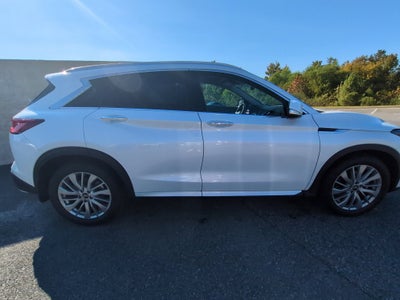 2023 INFINITI QX50 LUXE FWD