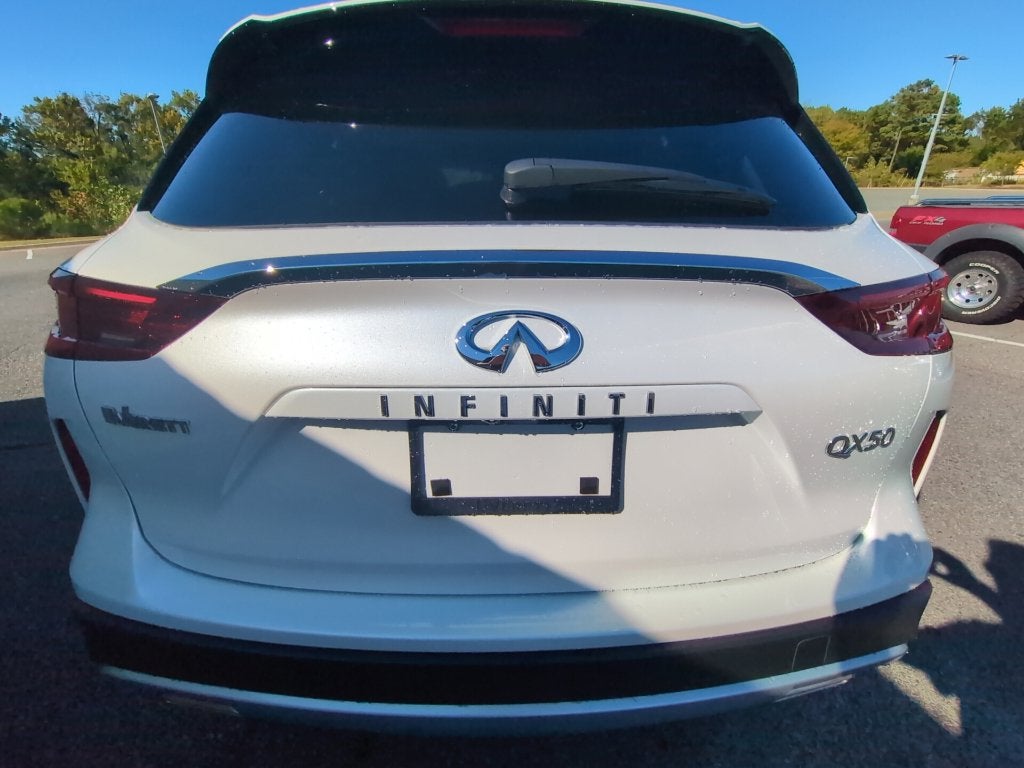 2023 INFINITI QX50 LUXE FWD