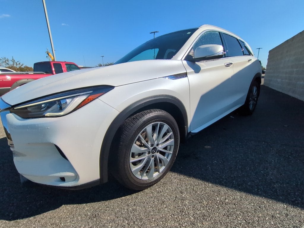2023 INFINITI QX50 LUXE FWD