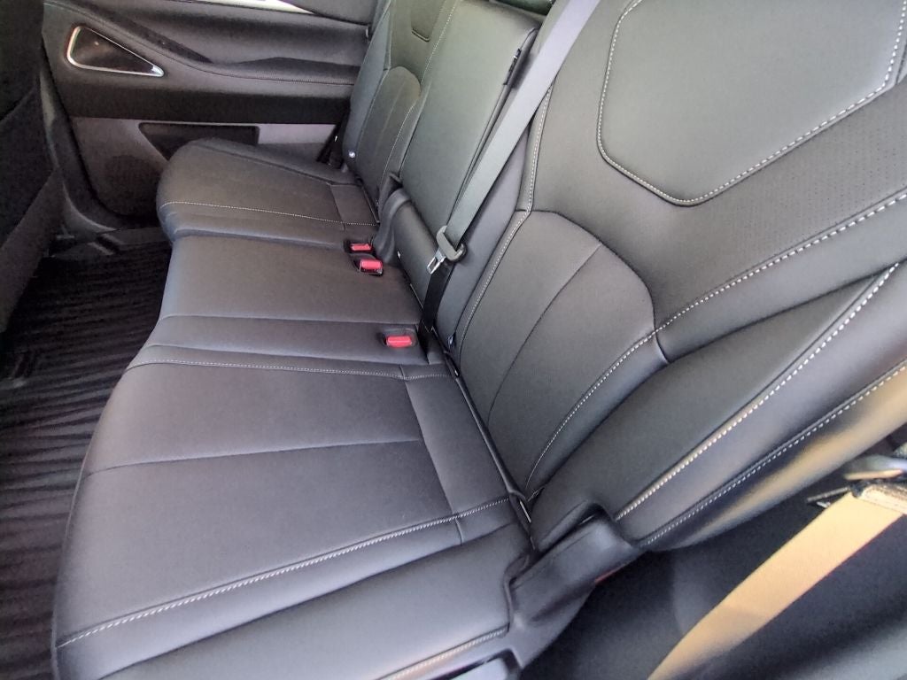 2027 INFINITI QX60 Luxe FWD