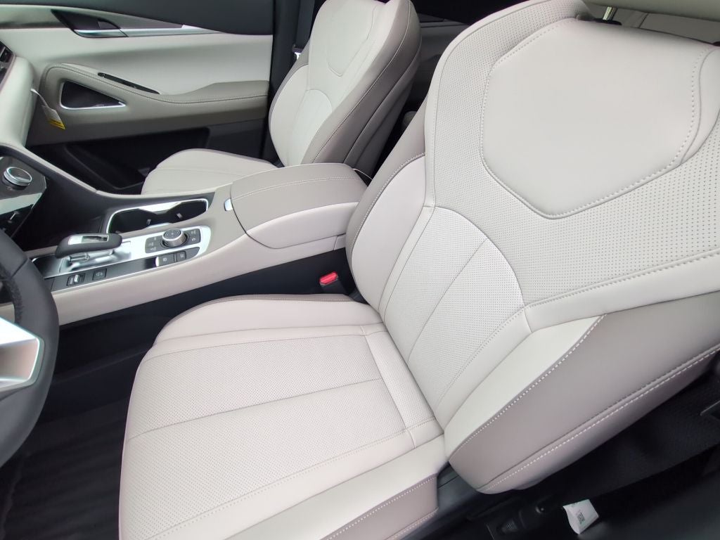 2027 INFINITI QX60 Luxe FWD