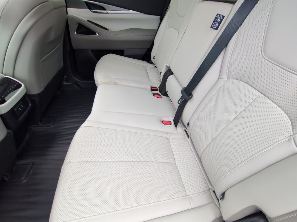 2027 INFINITI QX60 Luxe FWD