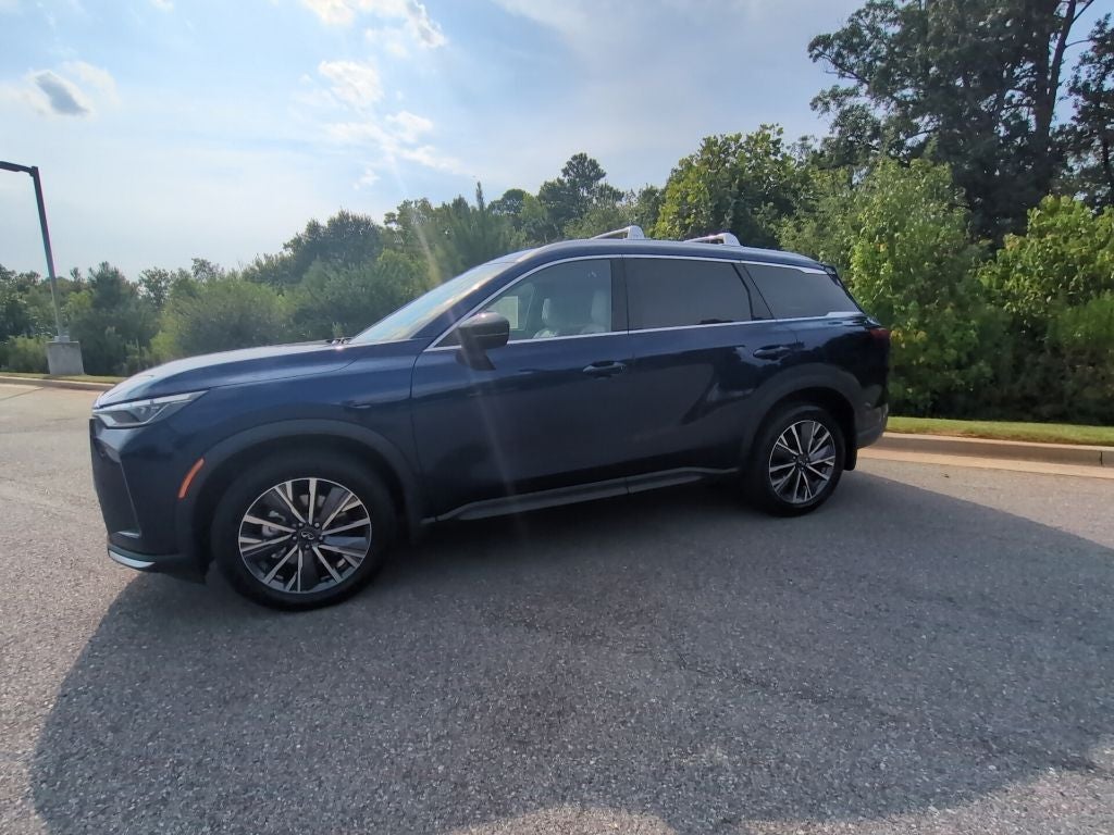 2027 INFINITI QX60 Luxe FWD