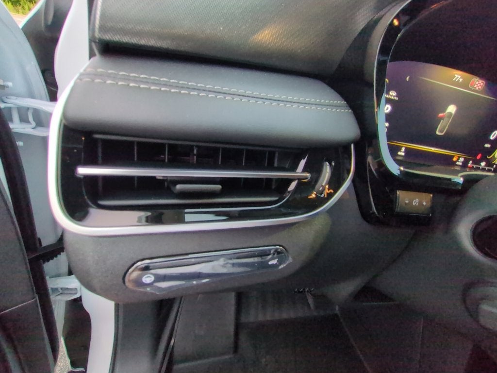2027 INFINITI QX60 Luxe FWD
