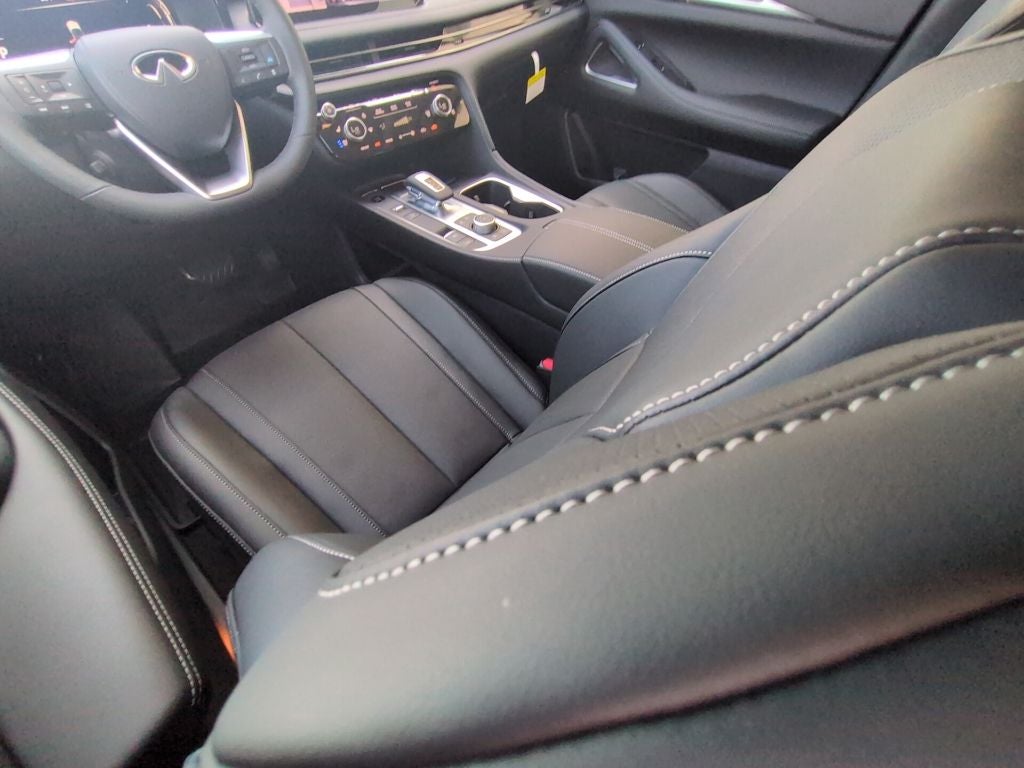 2027 INFINITI QX60 Luxe FWD