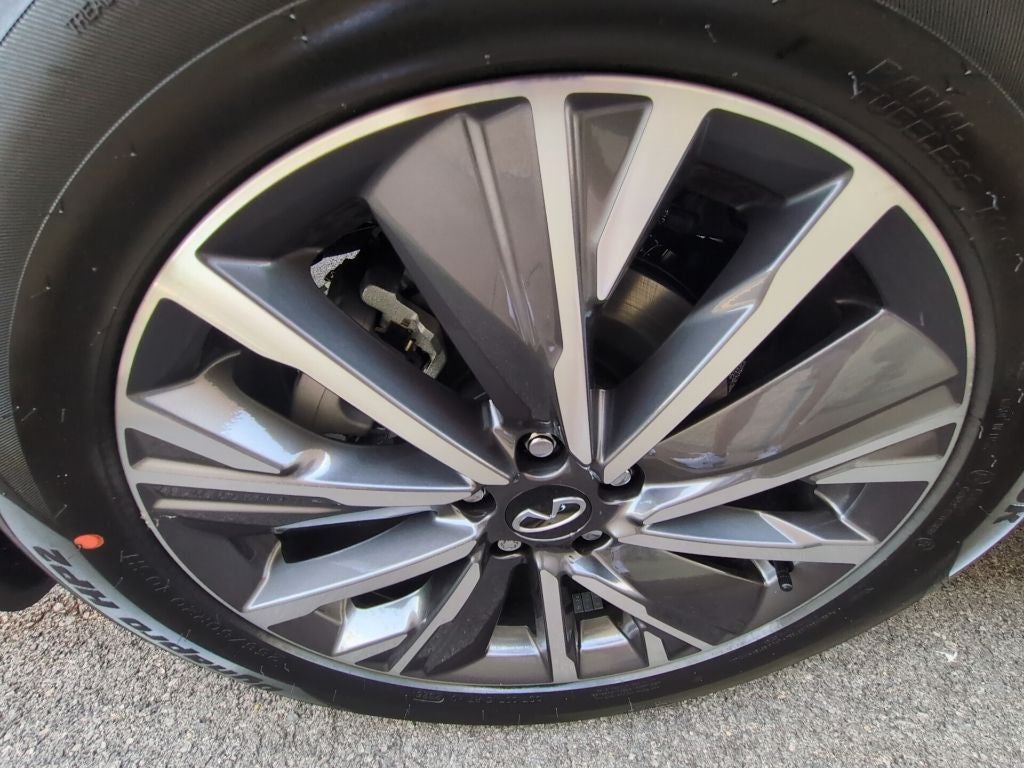 2027 INFINITI QX60 Luxe FWD