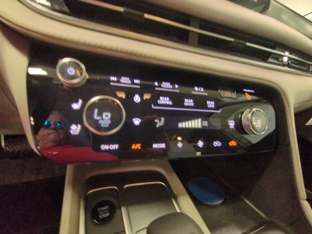 2027 INFINITI QX60 Luxe FWD