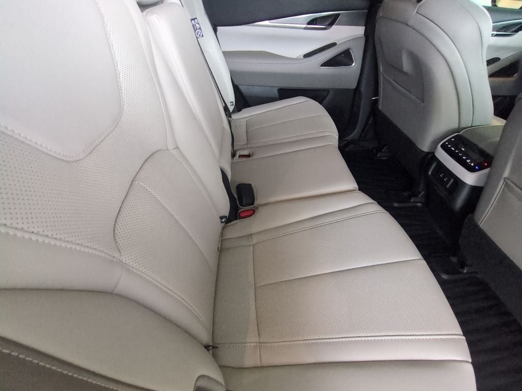 2027 INFINITI QX60 Luxe FWD