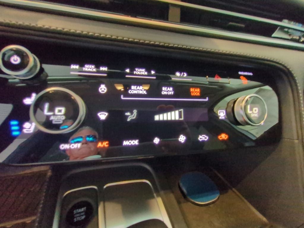 2027 INFINITI QX60 Luxe FWD