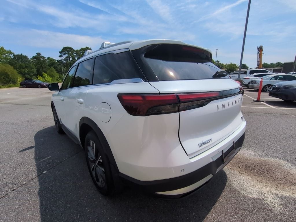 2027 INFINITI QX60 Luxe FWD