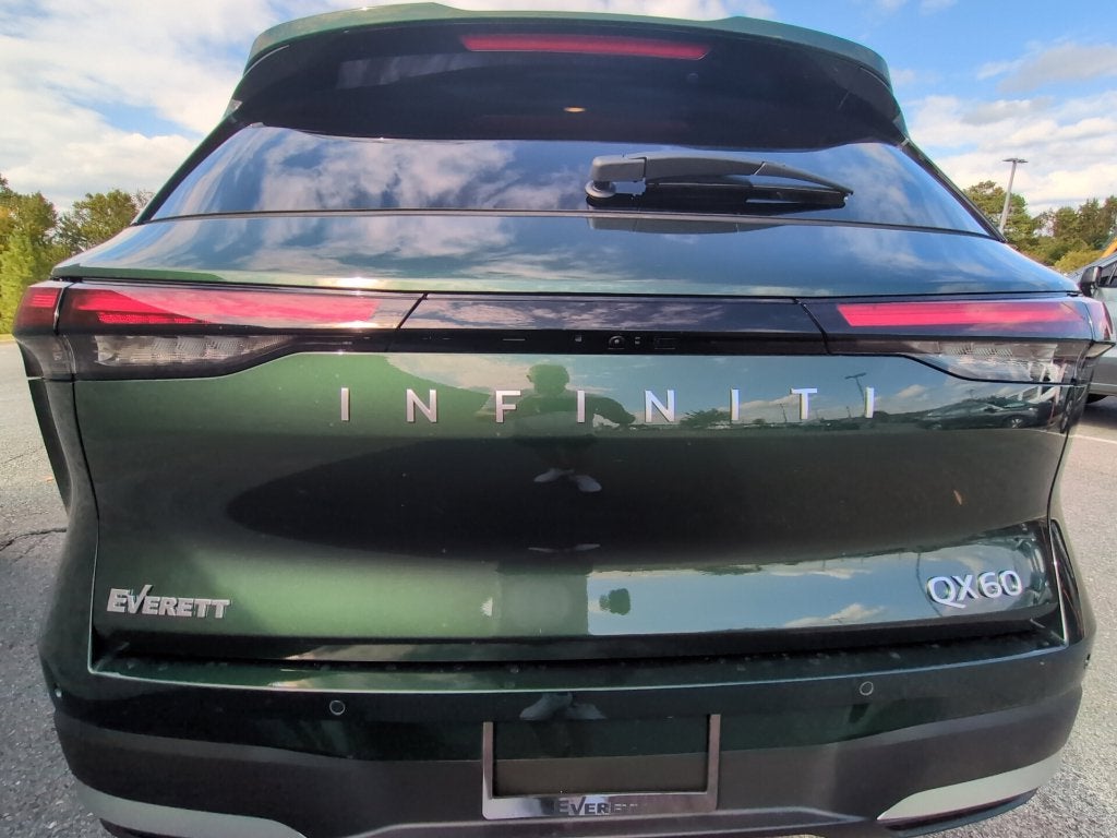 2027 INFINITI QX60 Luxe FWD
