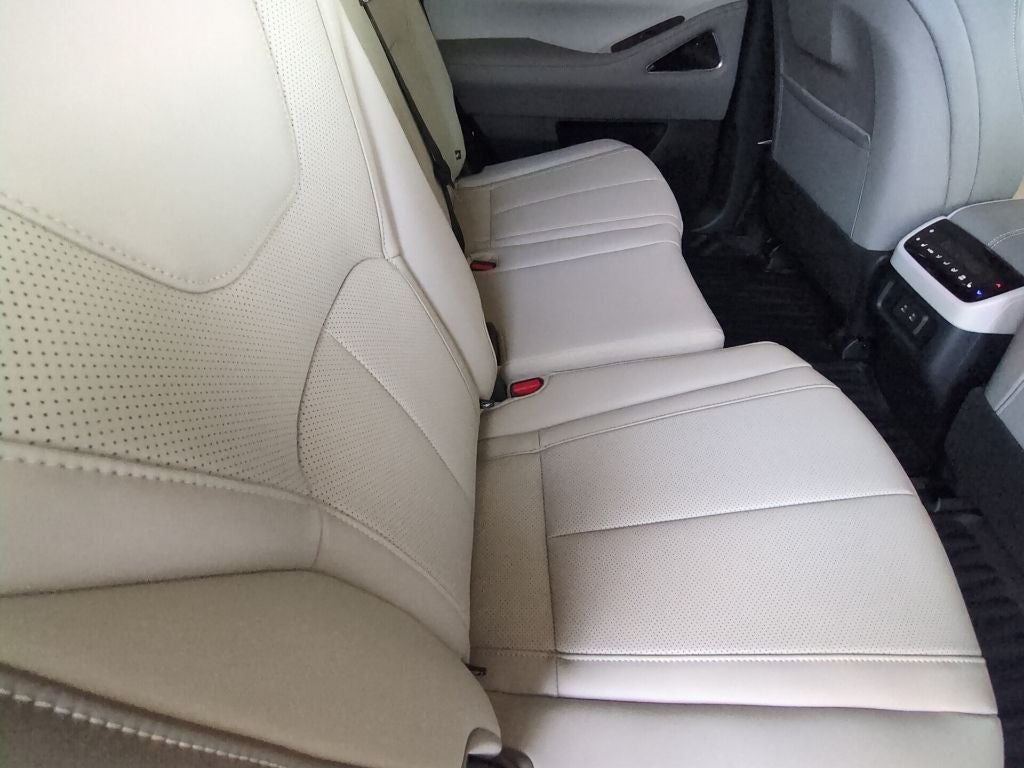 2027 INFINITI QX60 Luxe FWD