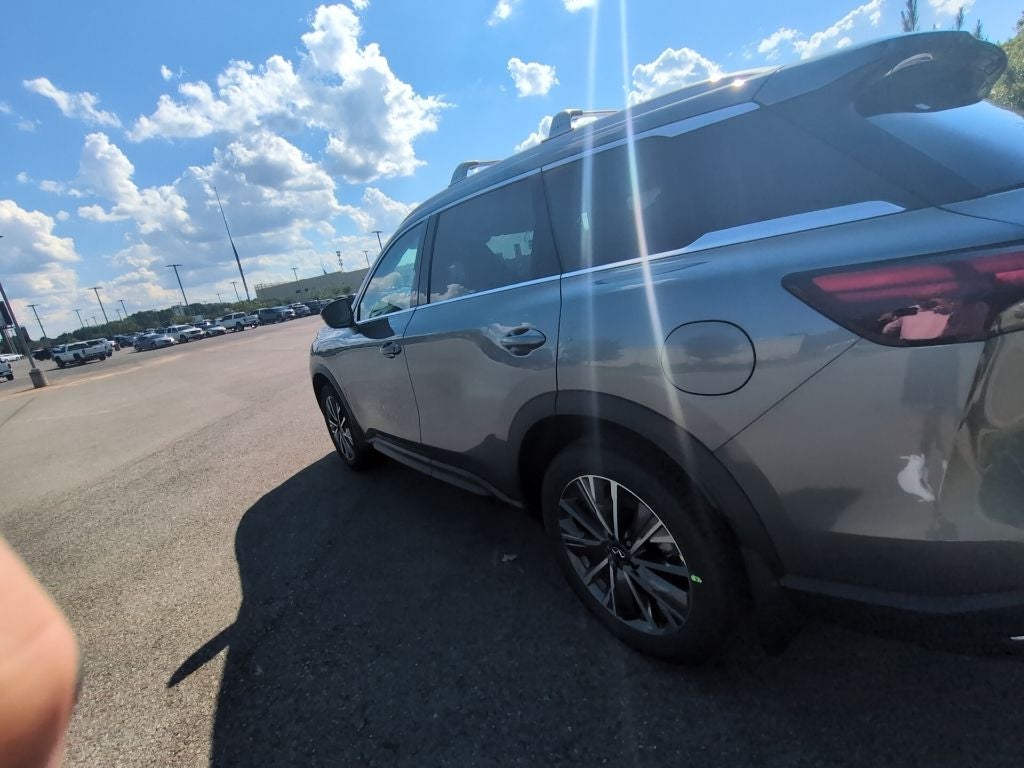 2027 INFINITI QX60 Luxe FWD