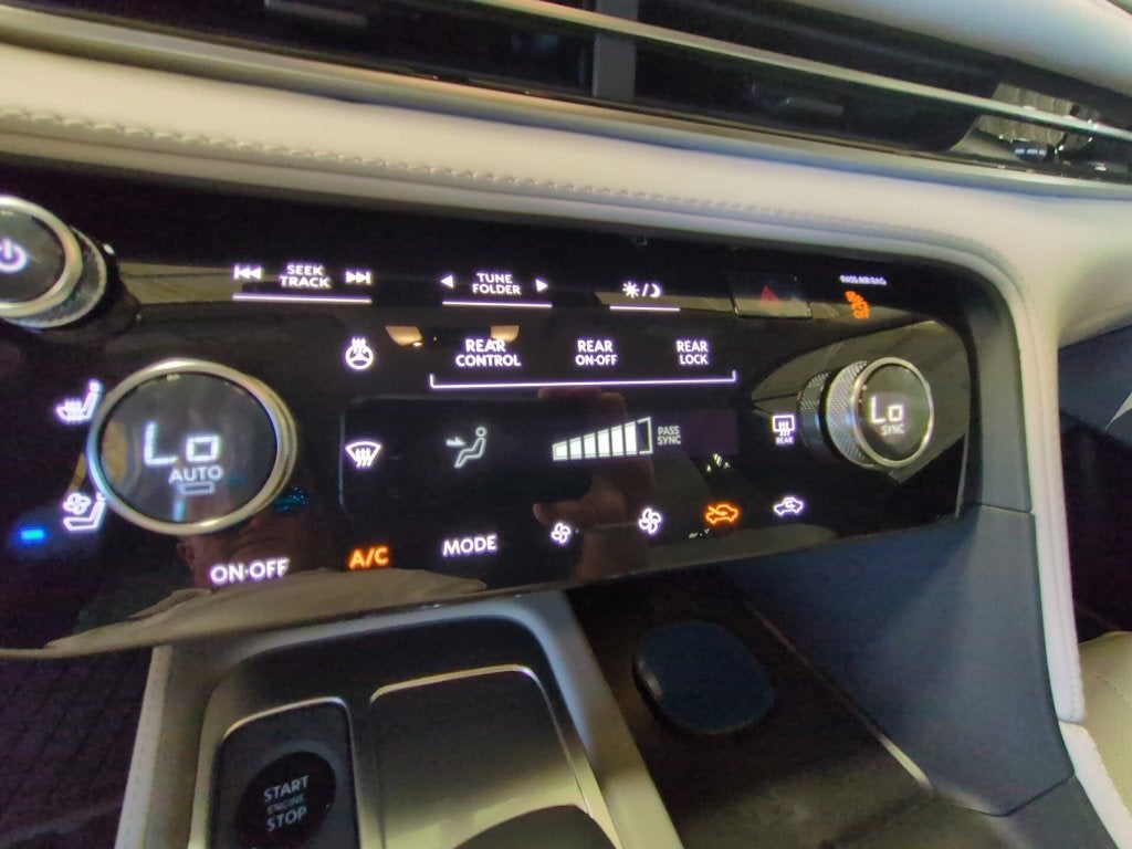 2027 INFINITI QX60 Luxe FWD
