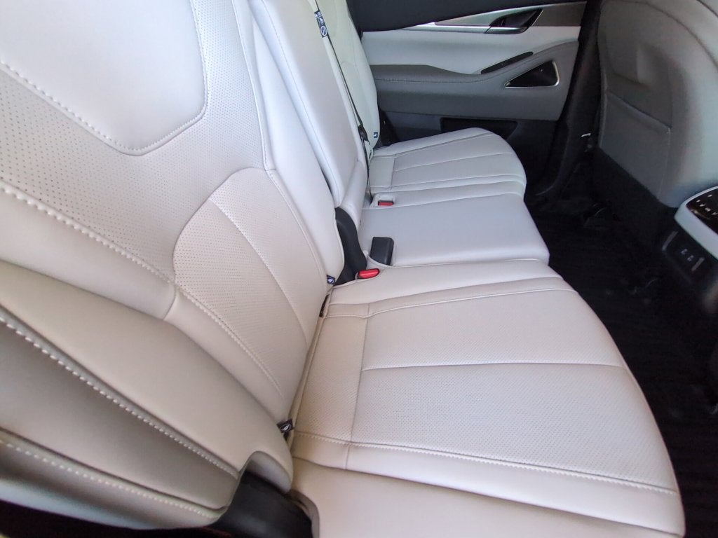 2027 INFINITI QX60 Luxe FWD