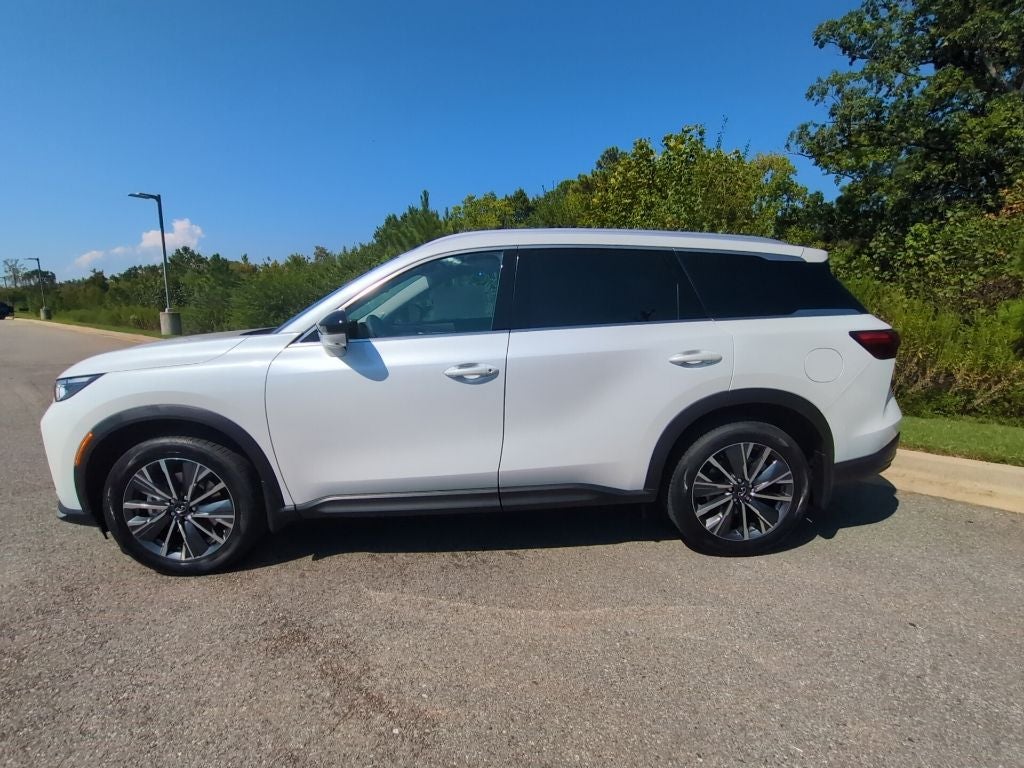 2027 INFINITI QX60 Luxe FWD
